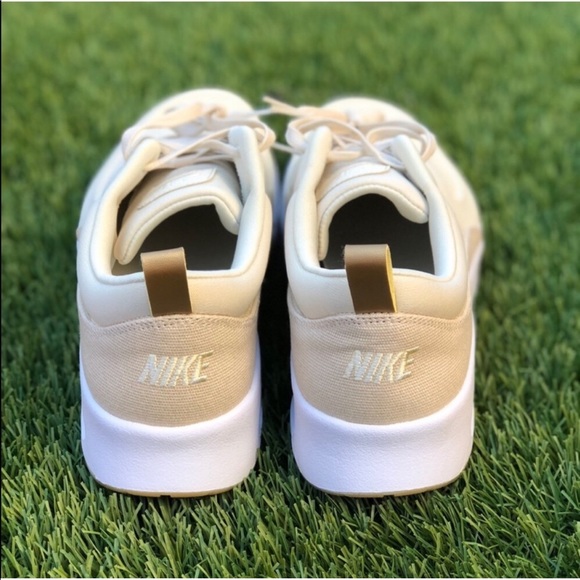 Nike Air Max Thea - Picture 3 of 5